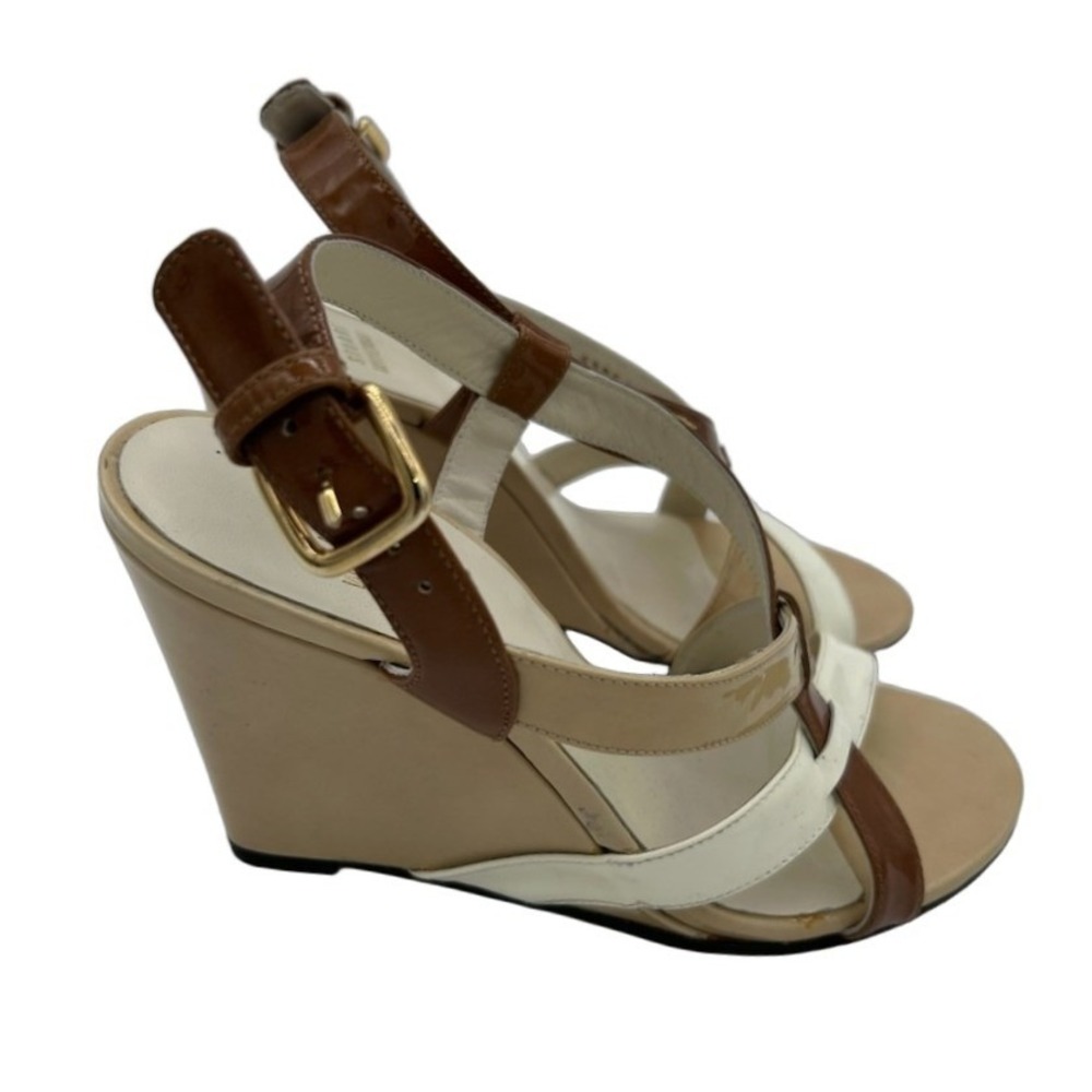 Stuart Weitzman Wedge Sandals Women's Size 7M‎ Tan Patent Leather Strappy - Picture 2 of 6